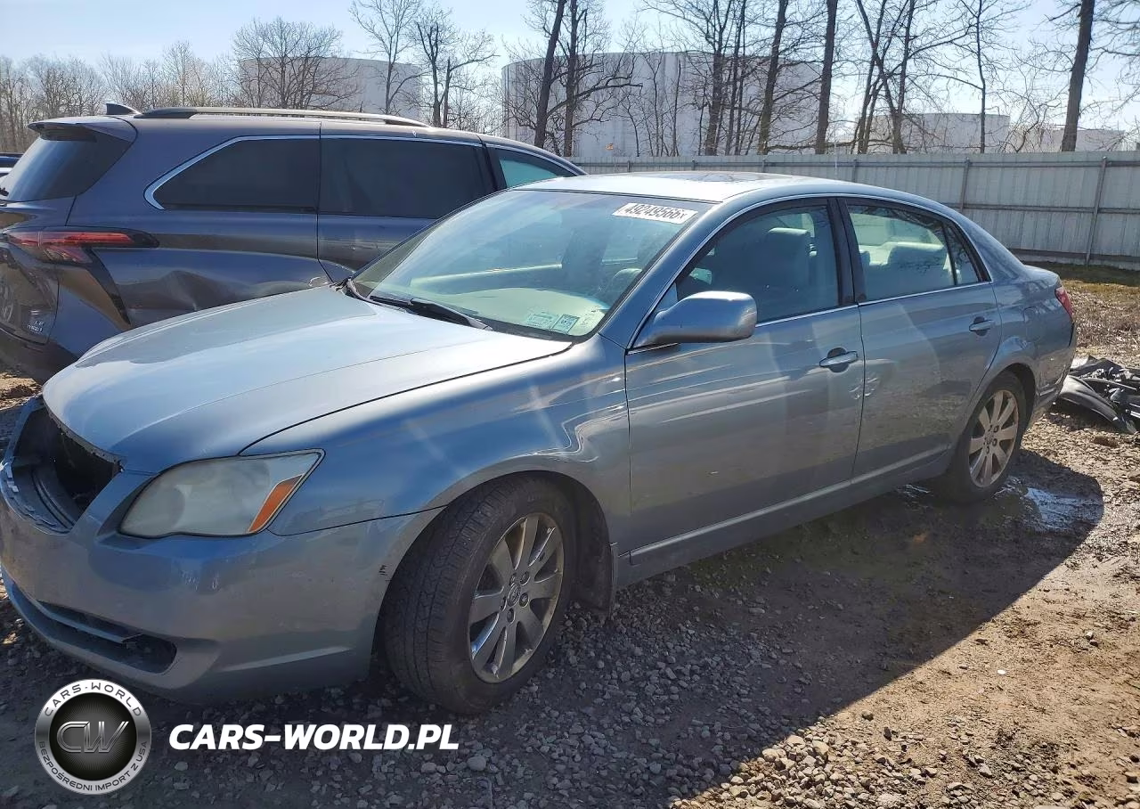 2005 Toyota Avalon Xls