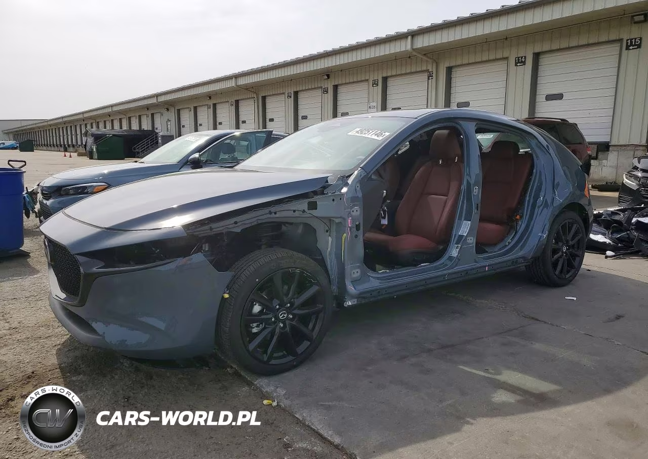 2026 Mazda 3 Preferred – zdjęcie 1 z 13