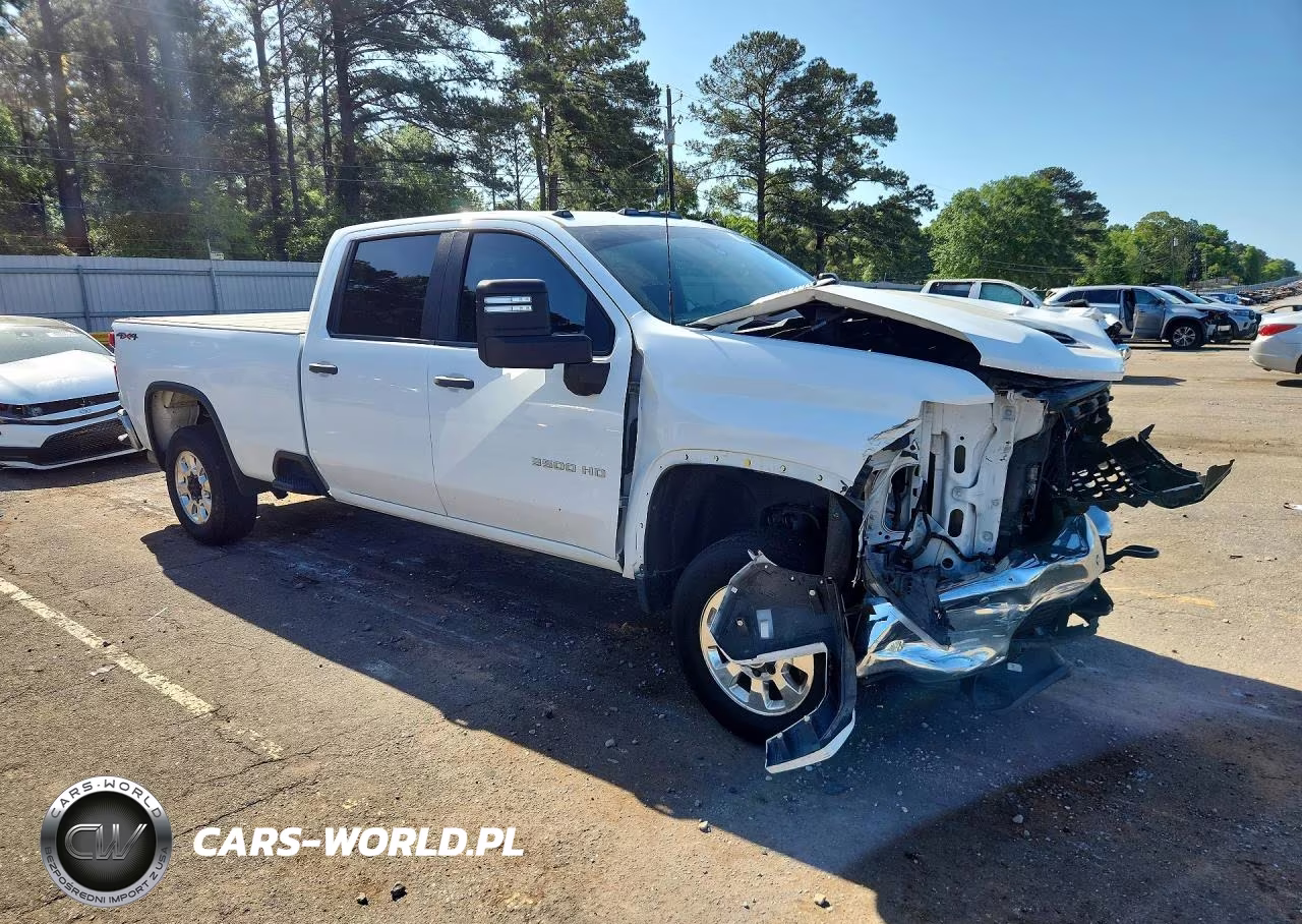 2020 Chevrolet Silverado K3500 VIN:1GC4YSEY7LF206437 - 4