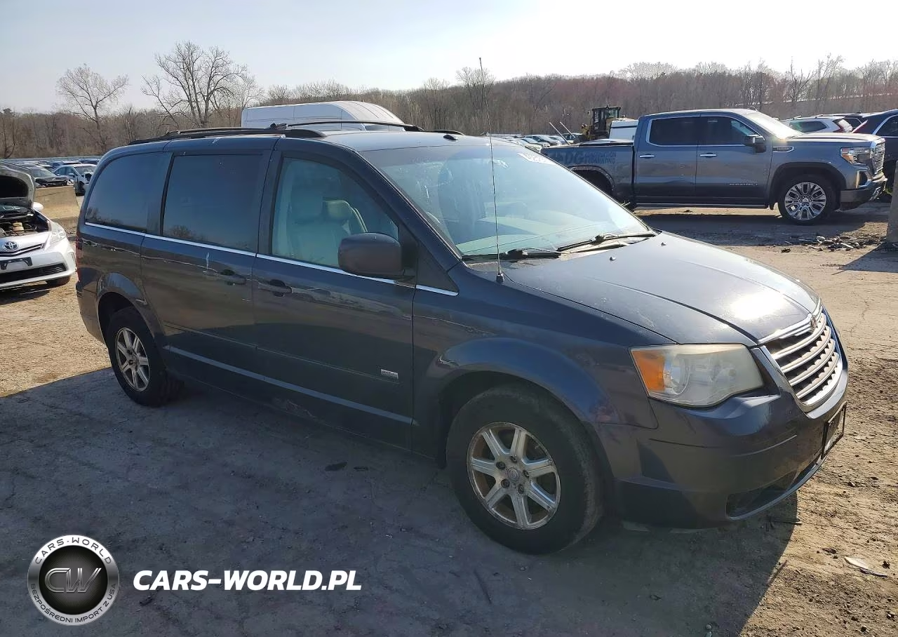 2008 Chrysler Town & Country Touring VIN:2A8HR54P88R762841 - 4