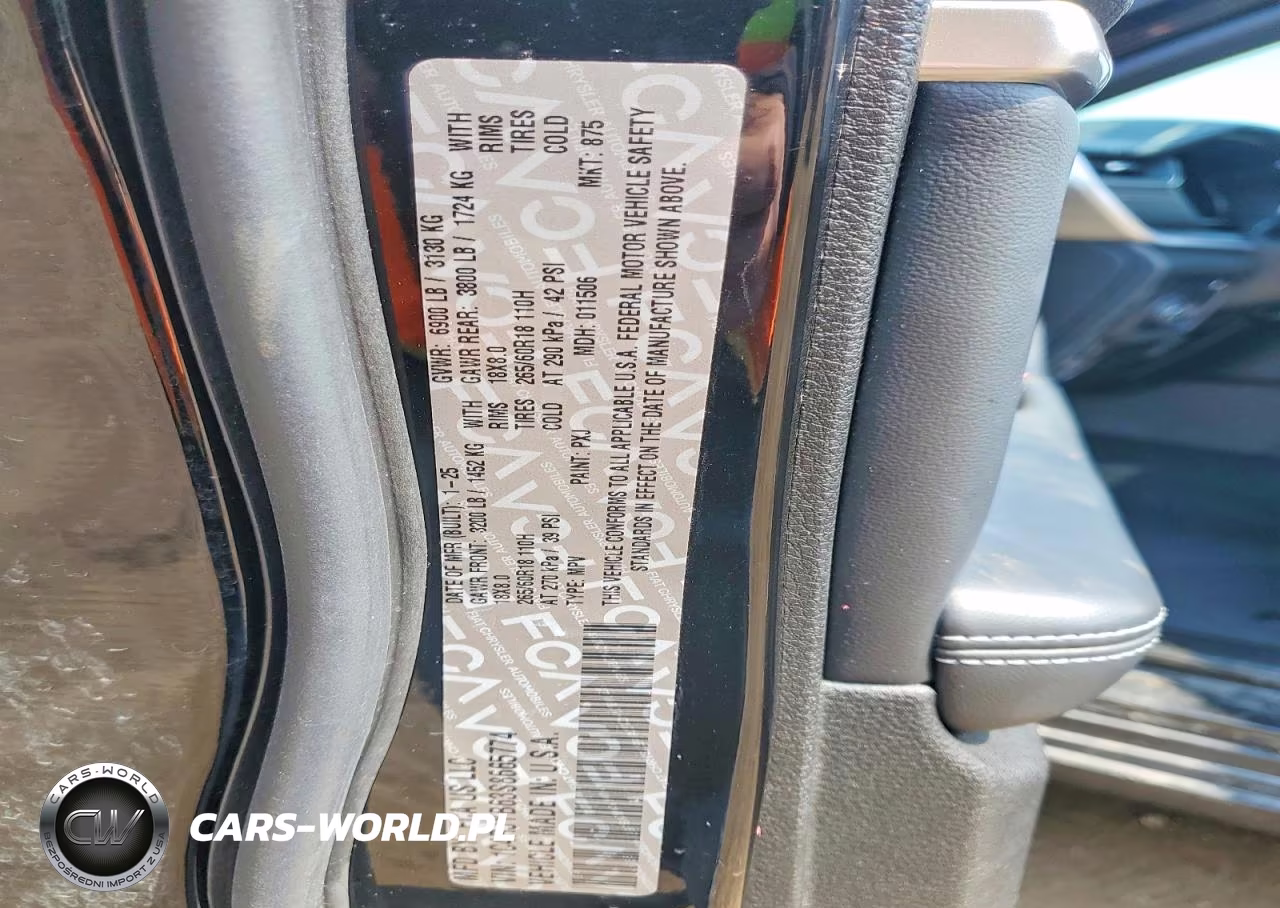 2025 Jeep Grand Cherokee 4Xe VIN:1C4RJYB63S8665774 - 13