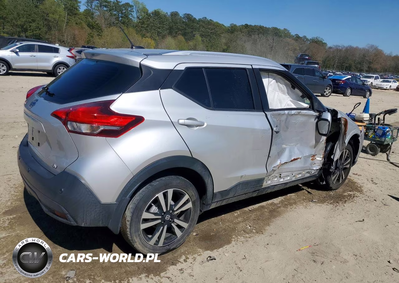 2020 Nissan Kicks Sv VIN:3N1CP5CV4LL523772 - 3