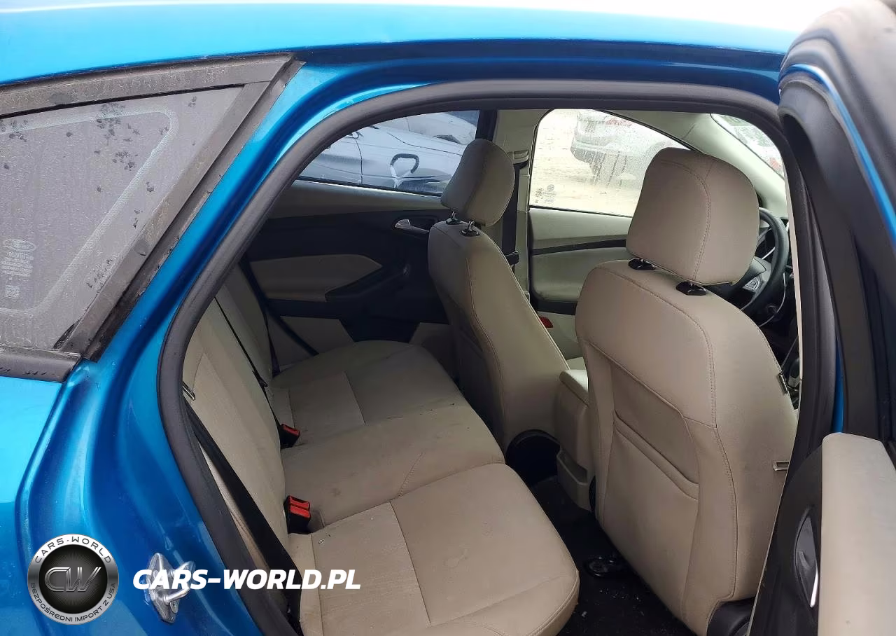 2017 Ford Focus Se VIN:1FADP3K26HL234172 - 10