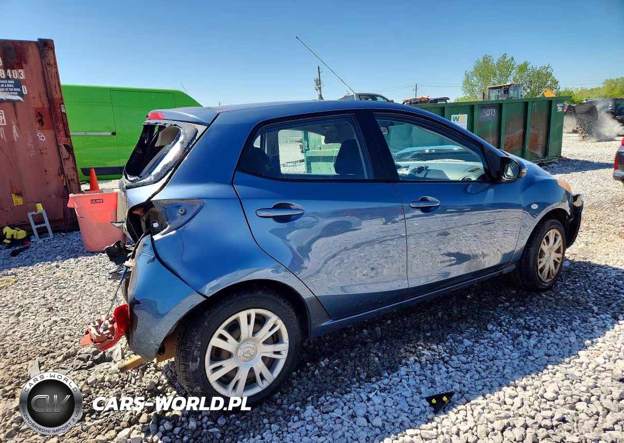 2014 Mazda Mazda2 Sport VIN:JM1DE1KY5E0177355 - 3