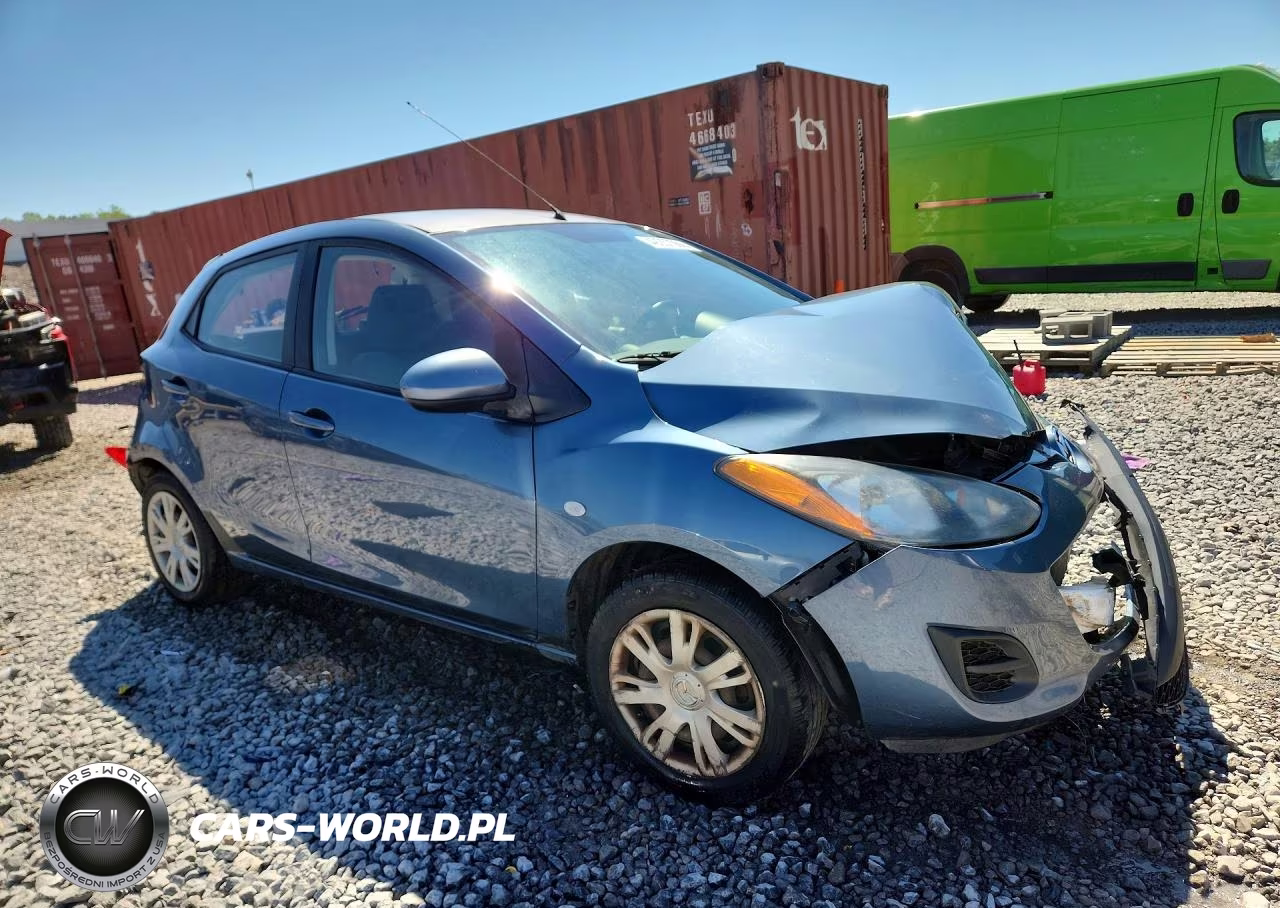 2014 Mazda Mazda2 Sport VIN:JM1DE1KY5E0177355 - 4