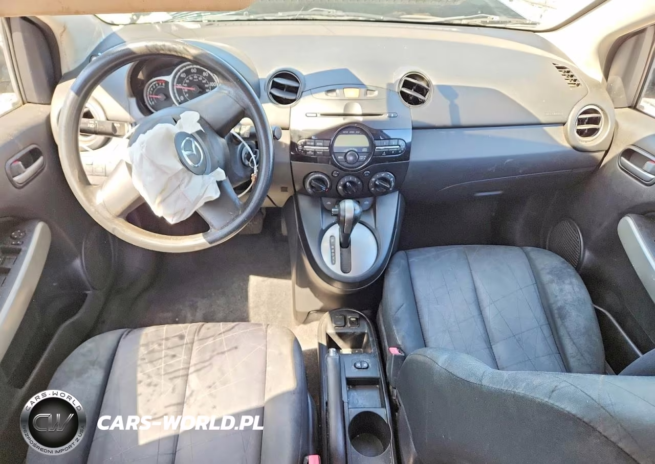 2014 Mazda Mazda2 Sport VIN:JM1DE1KY5E0177355 - 8