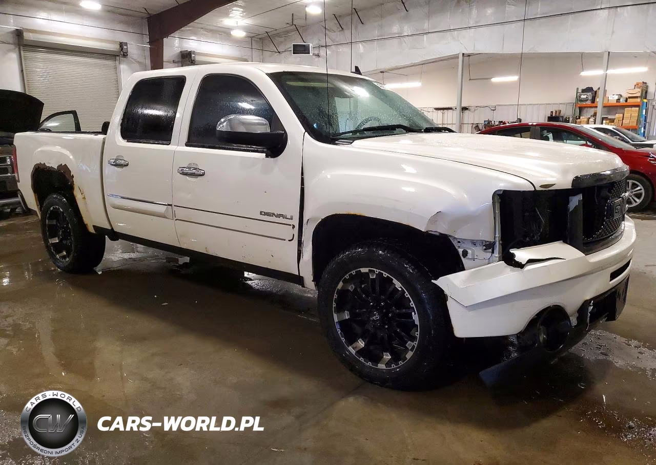 2011 GMC Sierra K1500 Denali VIN:3GTP2XE22BG160679 - 4
