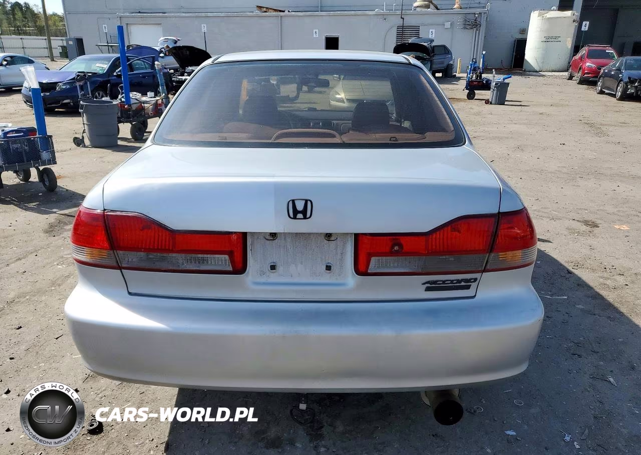 2002 Honda Accord VIN:1HGCG56712A112931 - 6
