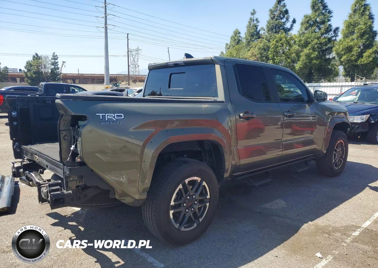 2025 Toyota Tacoma Trd Sport VIN:3TMKB5FN3SM026109 - 3