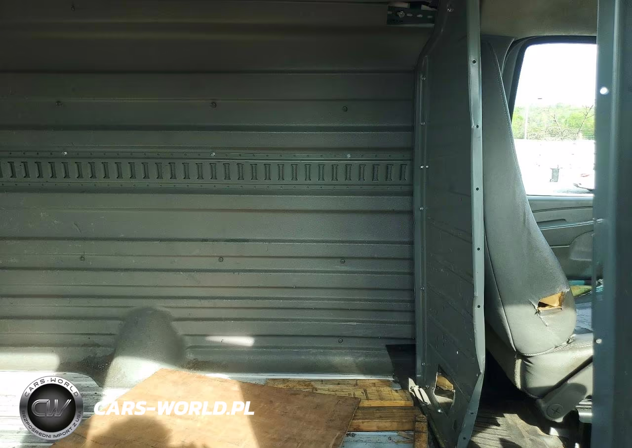 2012 Chevrolet Express 2500 Cargo Delivery Van VIN:1GCWGGCA0C1171977 - 11