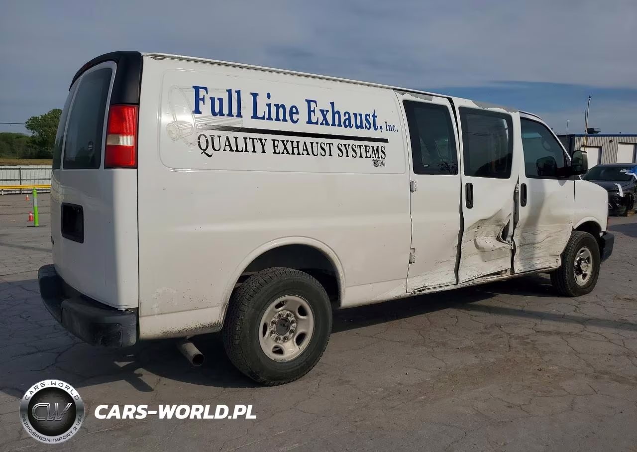 2012 Chevrolet Express 2500 Cargo Delivery Van VIN:1GCWGGCA0C1171977 - 3