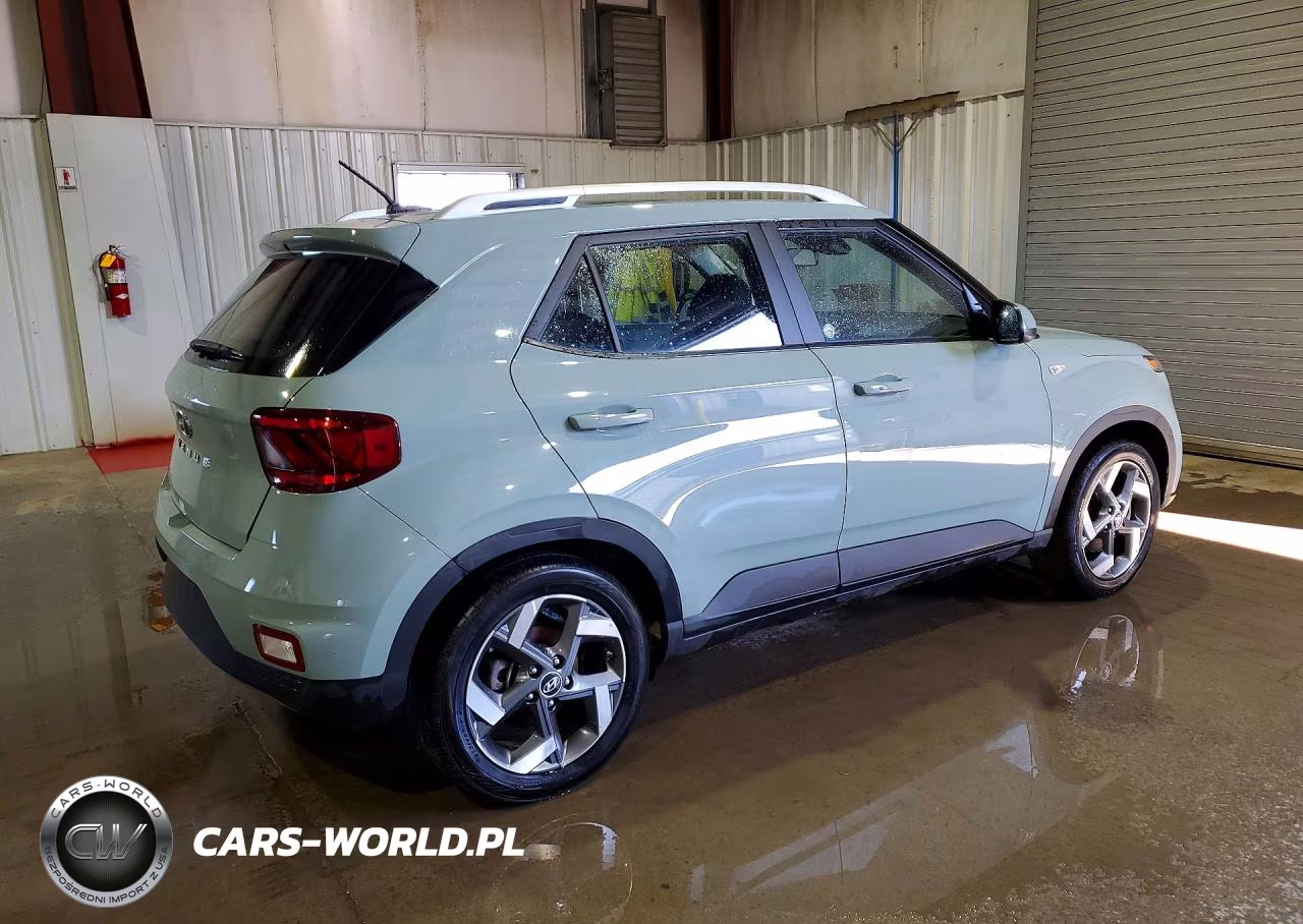 2025 Hyundai Venue Sel VIN:KMHRC8A33SU388080 - 3