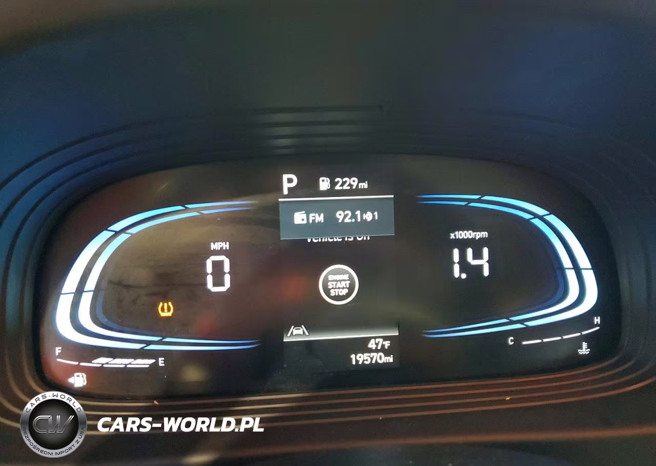 2025 Hyundai Venue Sel VIN:KMHRC8A33SU388080 - 9