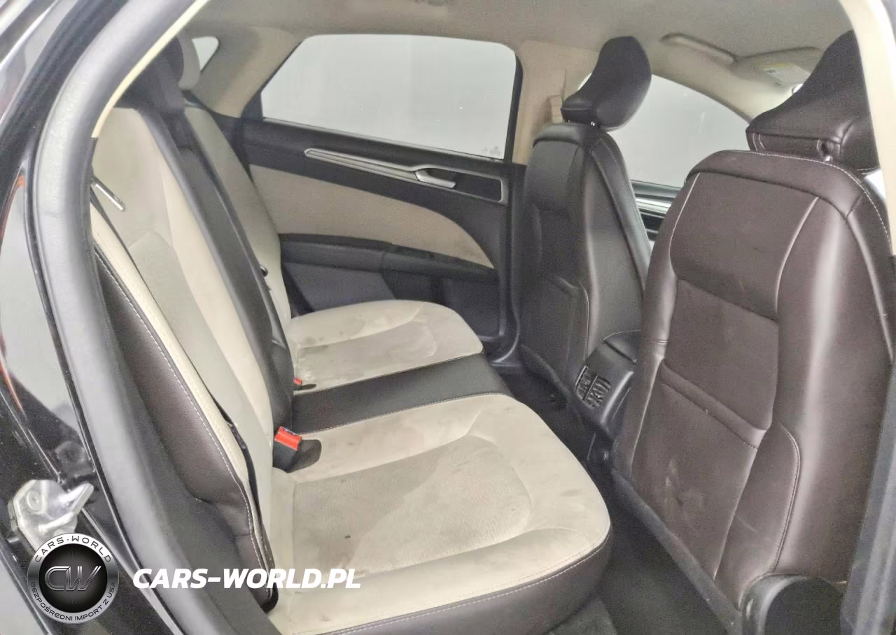 2019 Ford Fusion Se VIN:3FA6P0HD1KR134862 - 10