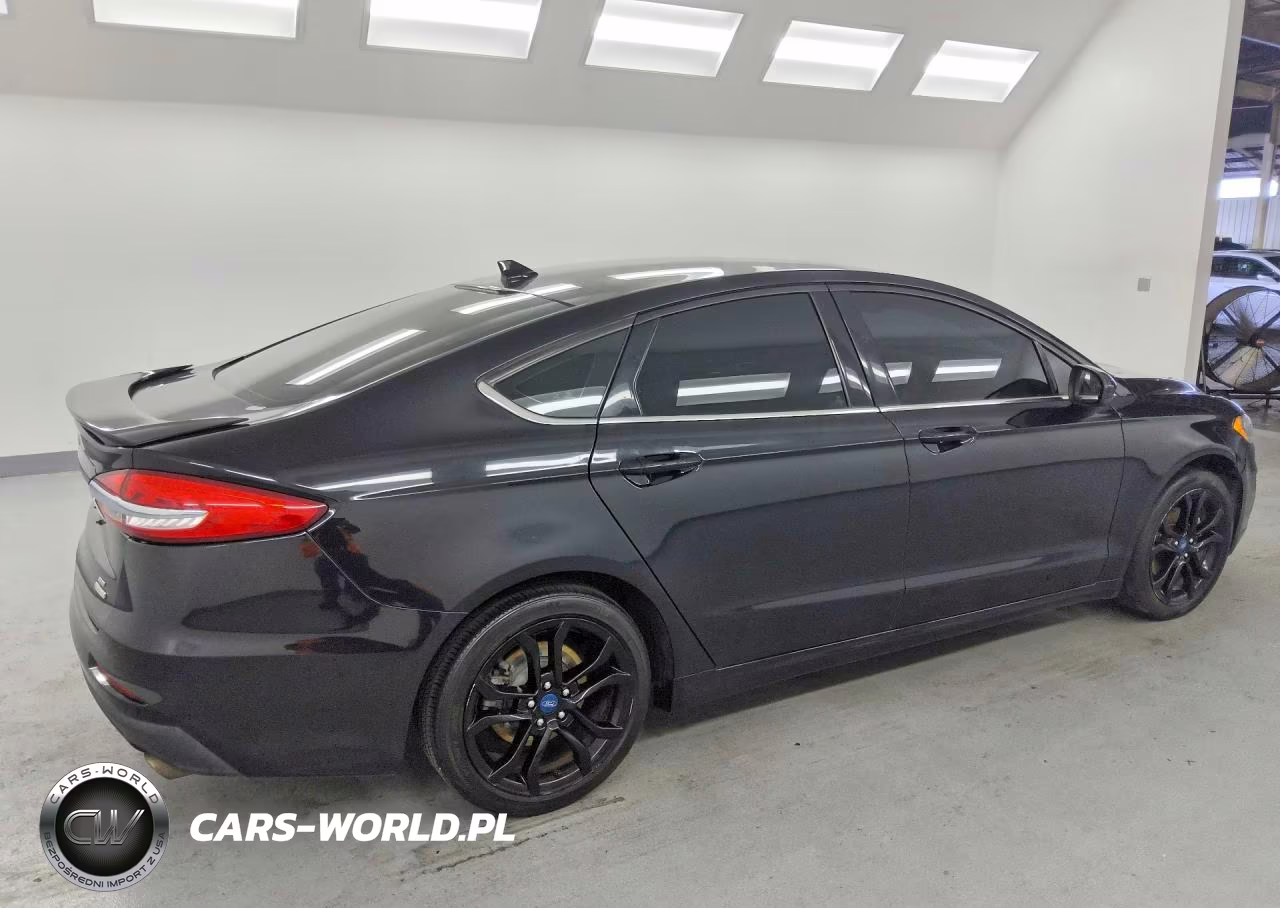 2019 Ford Fusion Se VIN:3FA6P0HD1KR134862 - 3