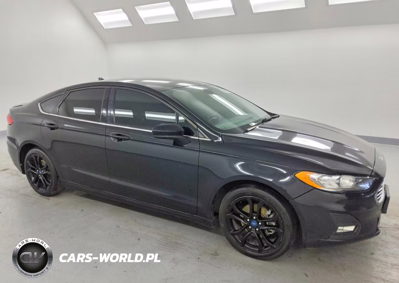 2019 Ford Fusion Se VIN:3FA6P0HD1KR134862 - 4