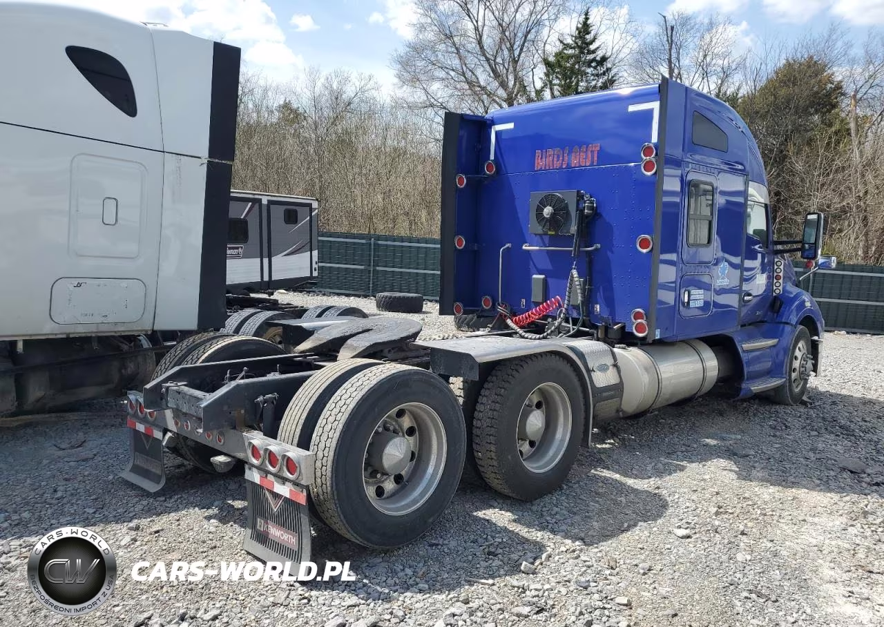 2018 Kenworth T680 Semi Truck VIN:1XKYD49X7JJ175781 - 4