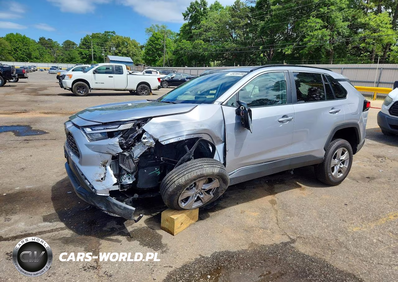 2025 Toyota Rav4 Xle – zdjęcie 1 z 12