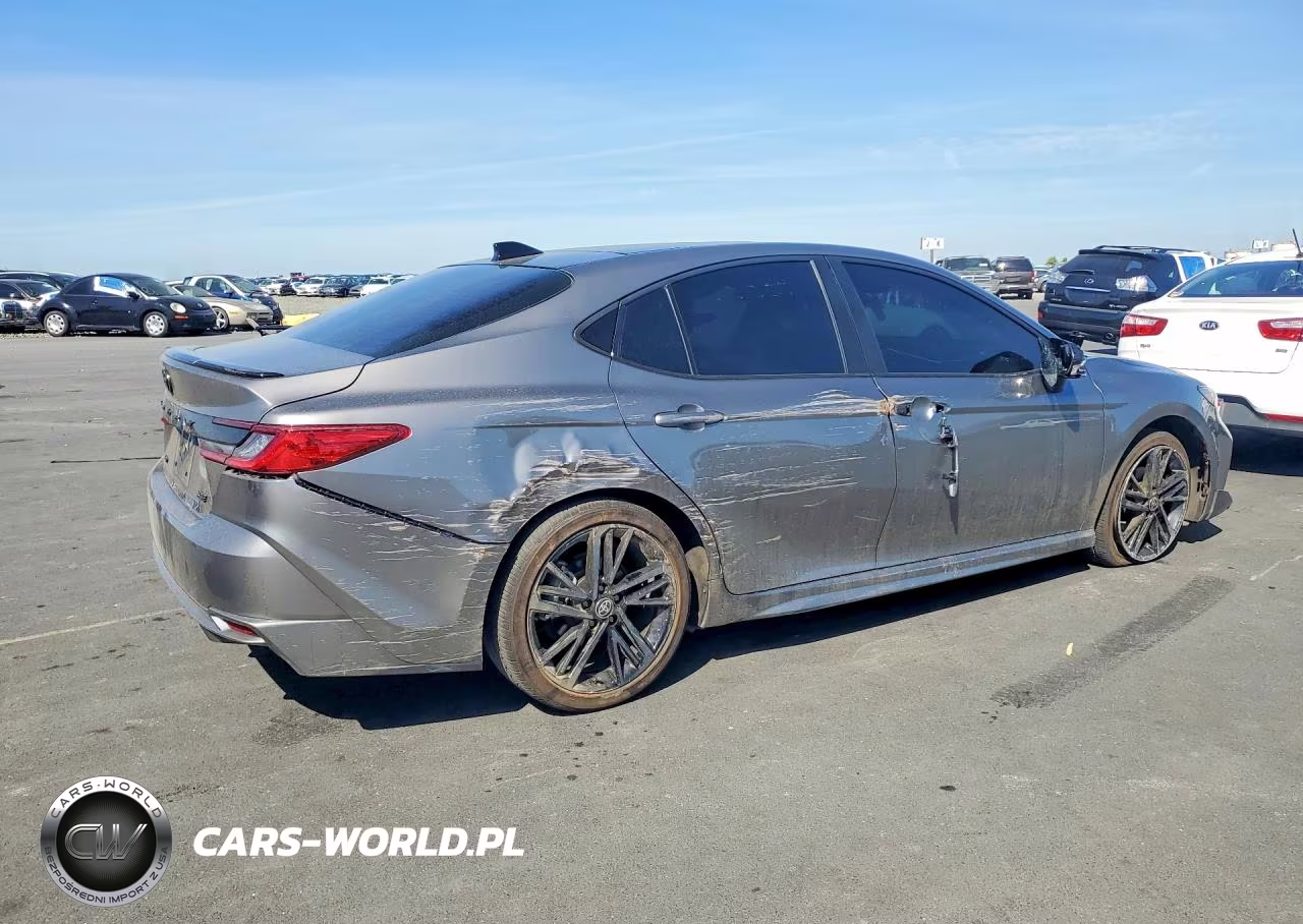 2025 Toyota Camry Xse VIN:4T1DAACK5SU597462 - 3