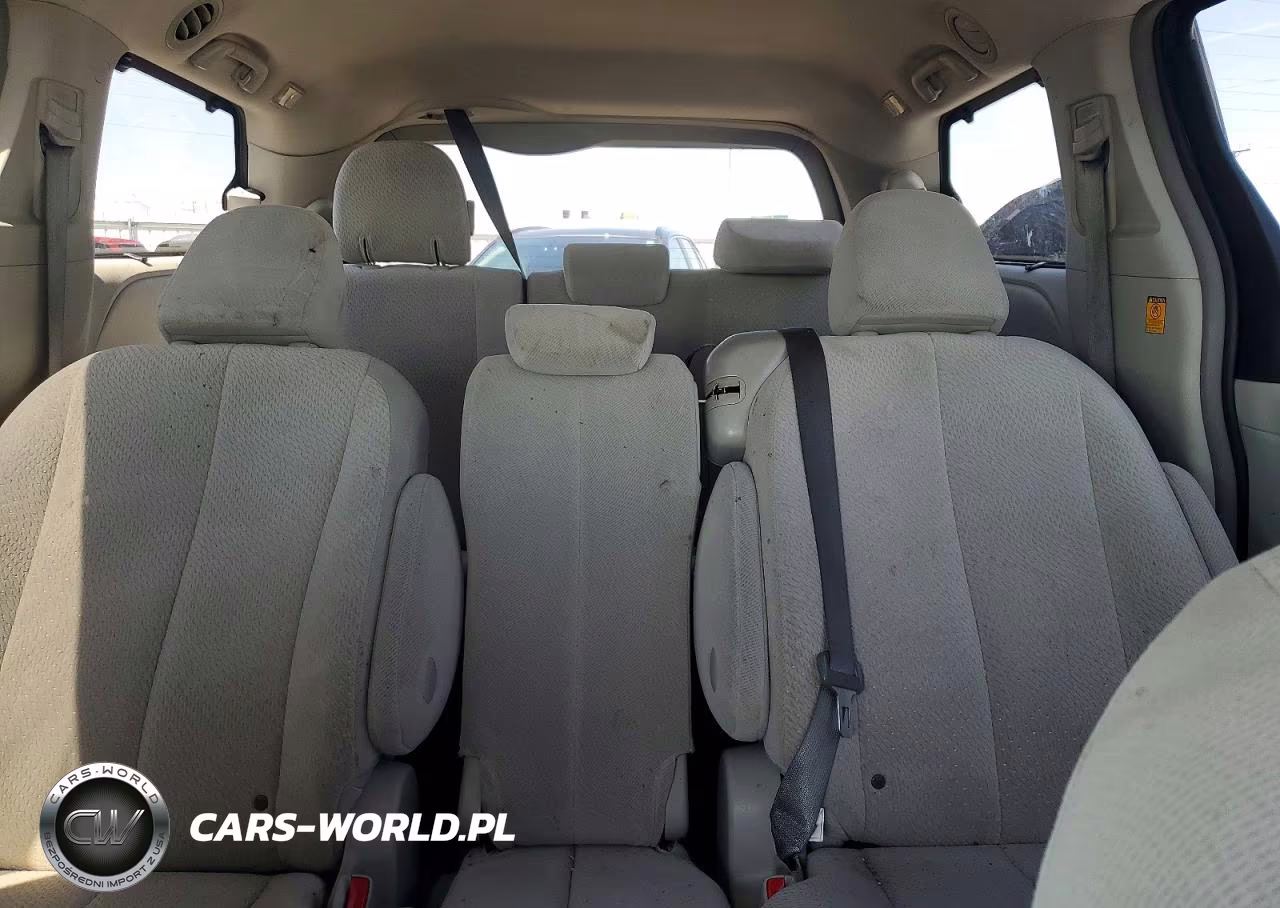 2013 Toyota Sienna Le VIN:5TDKK3DC6DS392459 - 10
