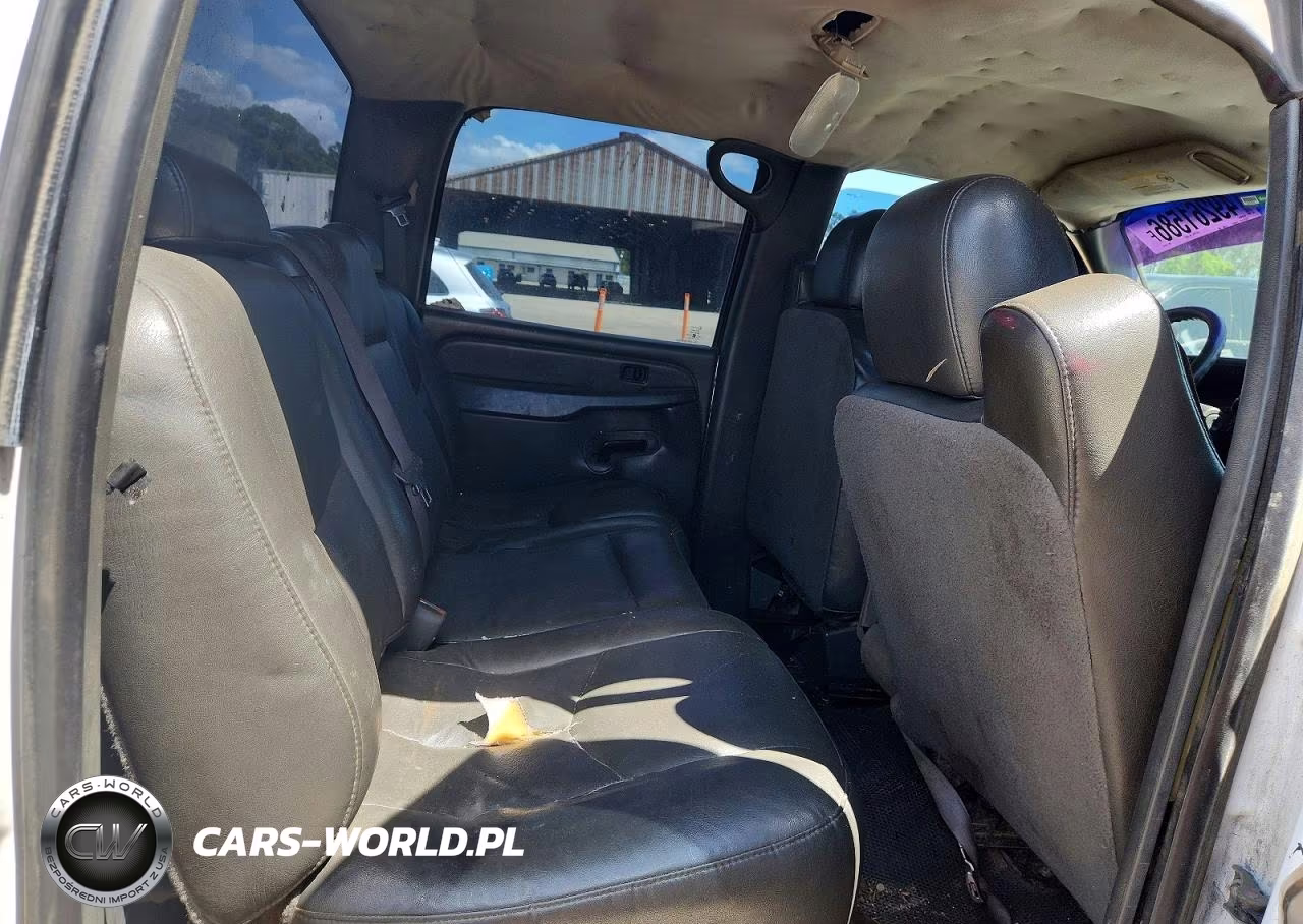 2005 Chevrolet Slvr 2500 VIN:1GCHC23255F926918 - 10