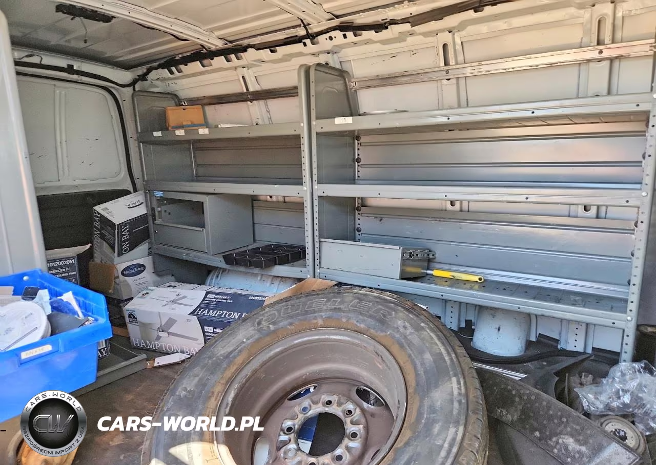 2019 Chev Express G2500 VIN:1GCWGAFP2K1372887 - 10