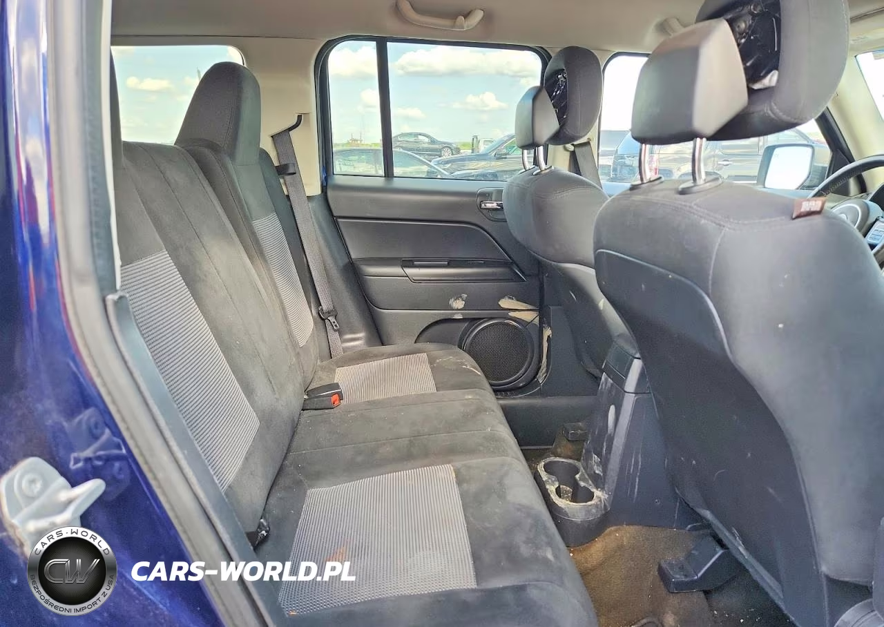 2016 Jeep Patriot Latitude VIN:1C4NJPFA9GD599589 - 11