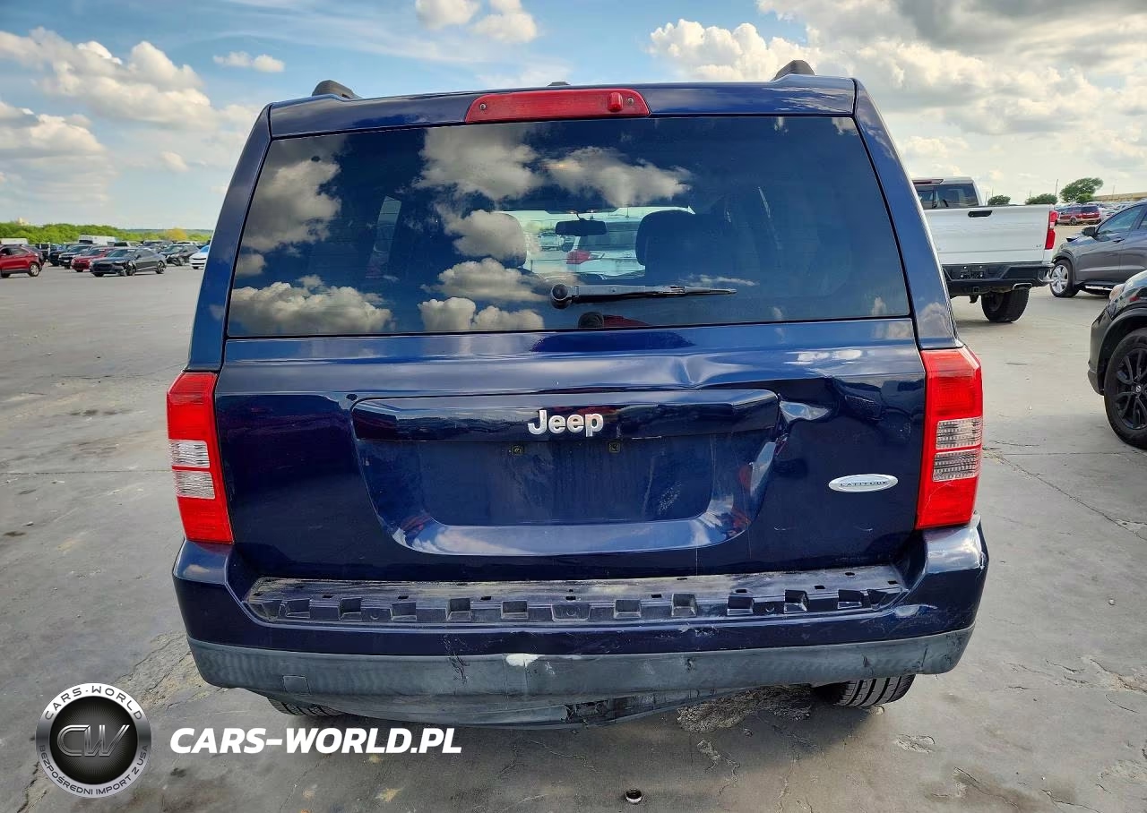 2016 Jeep Patriot Latitude VIN:1C4NJPFA9GD599589 - 6