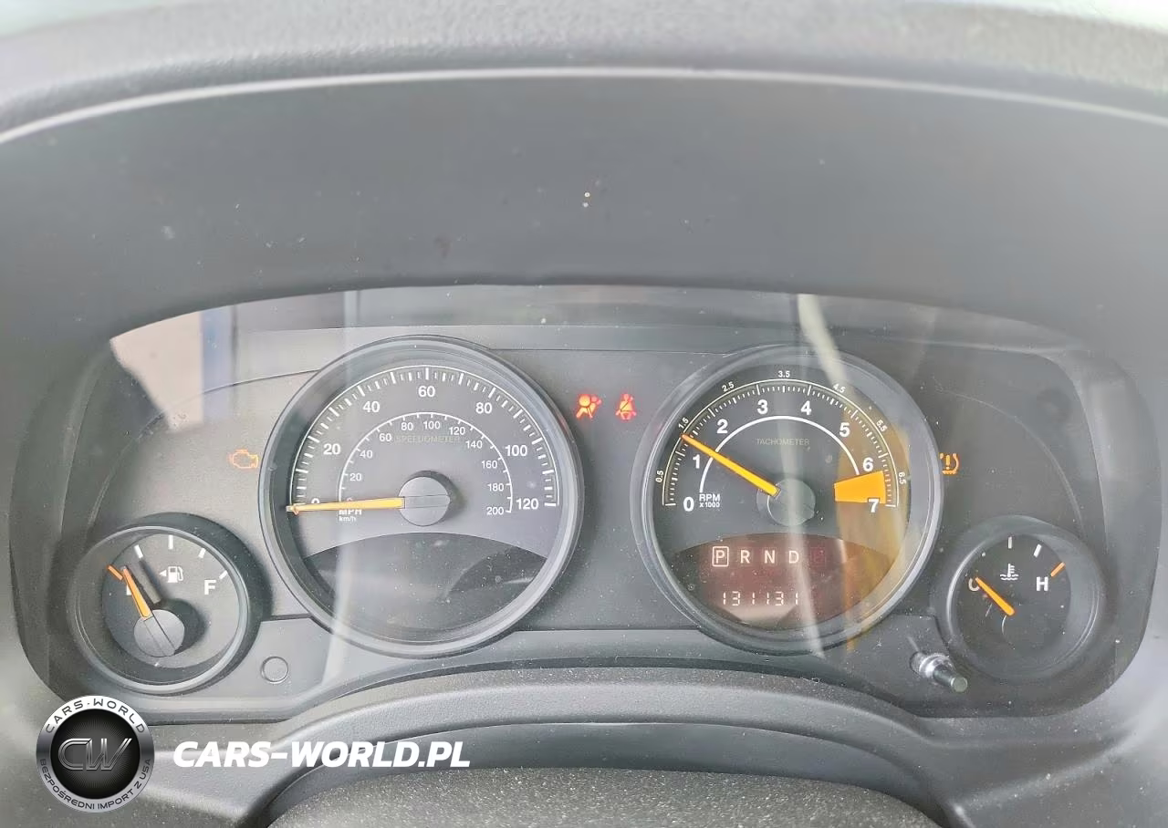 2016 Jeep Patriot Latitude VIN:1C4NJPFA9GD599589 - 9