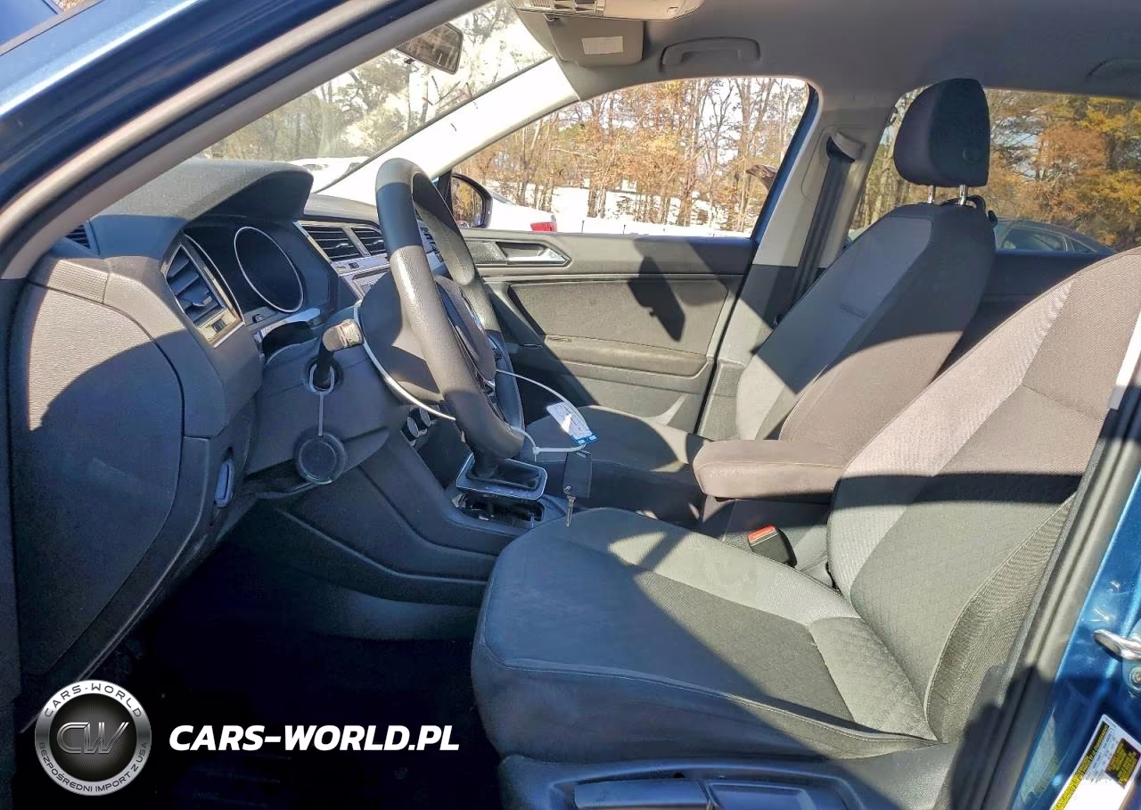 2018 Volkswagen Tiguan S VIN:3VV1B7AX6JM011684 - 7