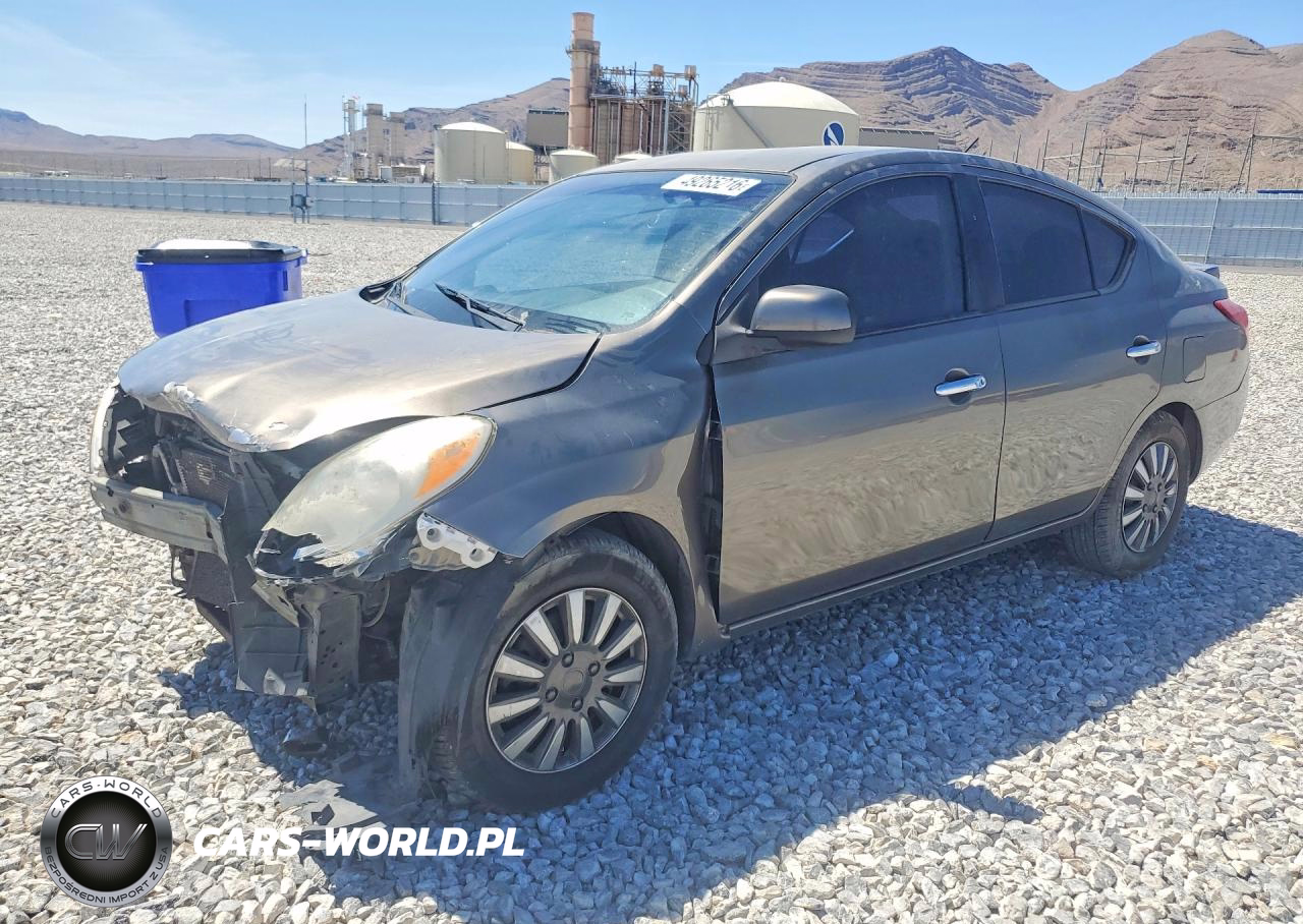 2013 Nissan Versa 1.6 S