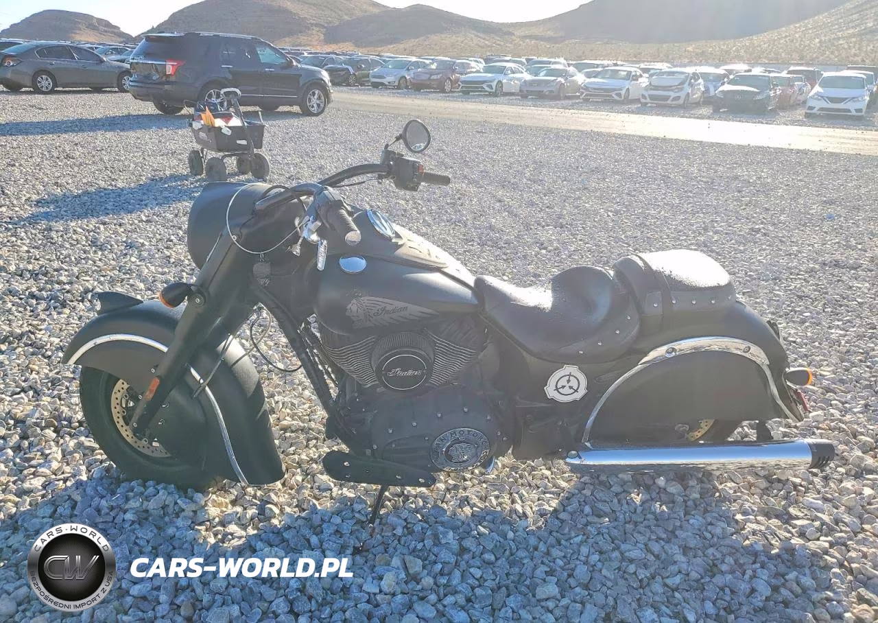 2016 Indian Motorcycle Co. Chief Dark Horse VIN:56KCCDAA0G3334762 - 3