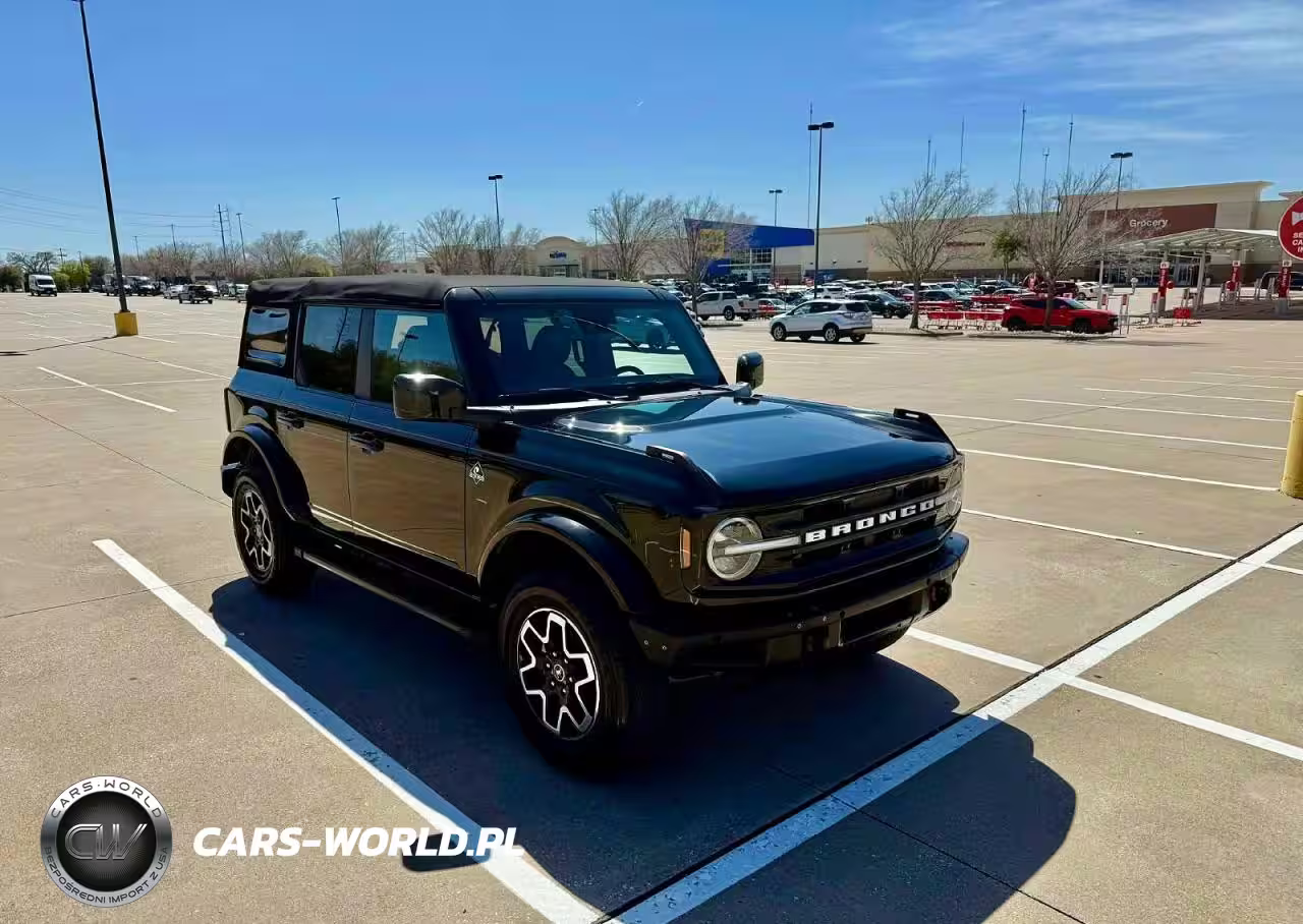 2022 Ford Bronco Outer Banks