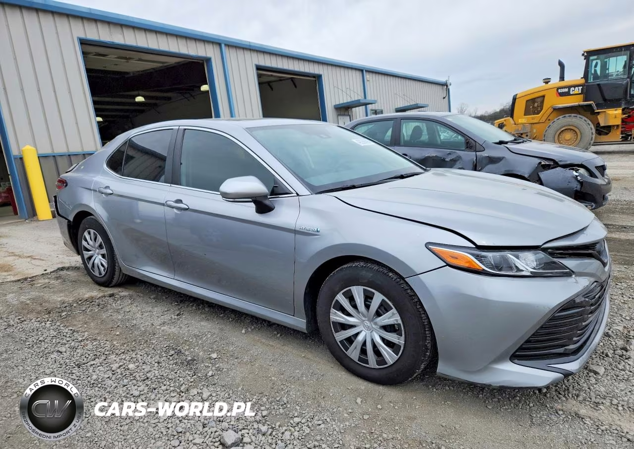 2020 Toyota Camry Le VIN:4T1E31AK0LU010619 - 4