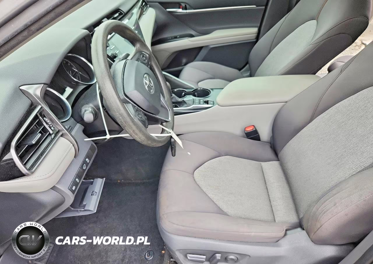 2020 Toyota Camry Le VIN:4T1E31AK0LU010619 - 7