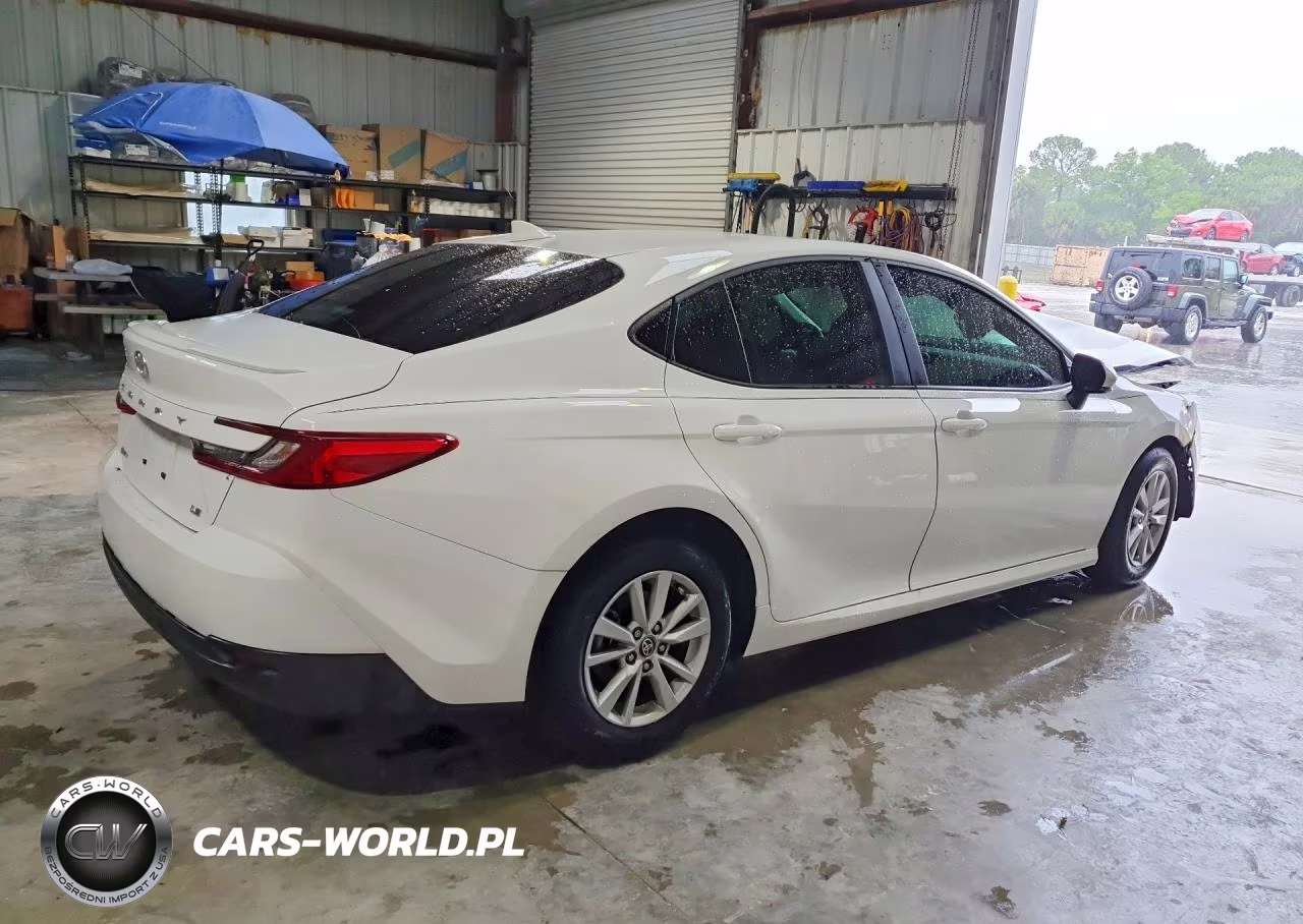 2025 Toyota Camry Le VIN:4T1DAACK6SU640299 - 3