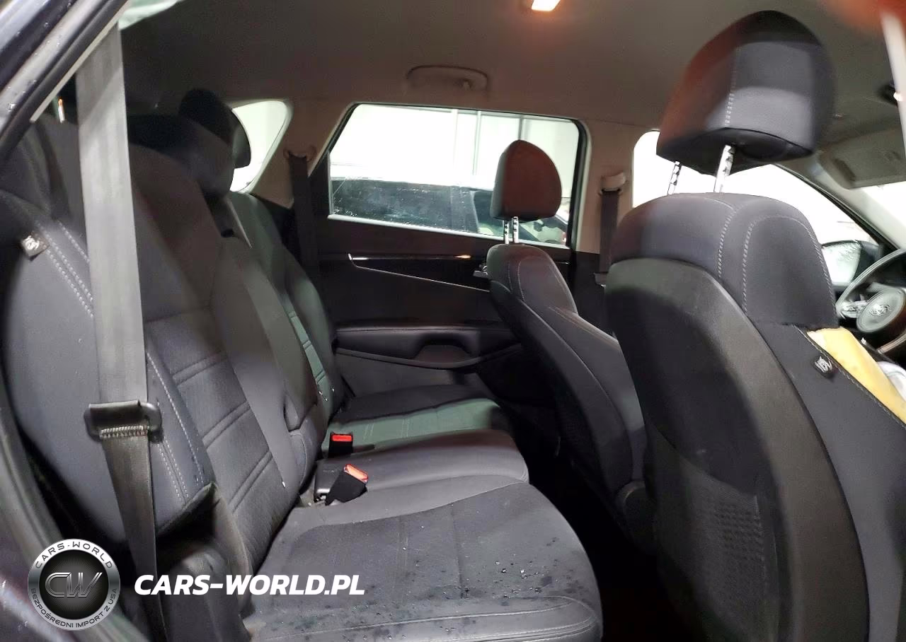 2018 Kia Sorento Lx V6 VIN:5XYPGDA55JG408596 - 11