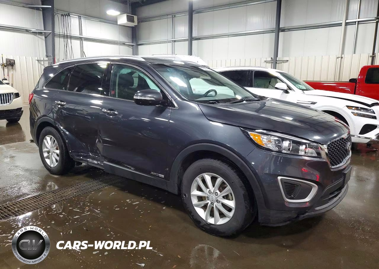 2018 Kia Sorento Lx V6 VIN:5XYPGDA55JG408596 - 4