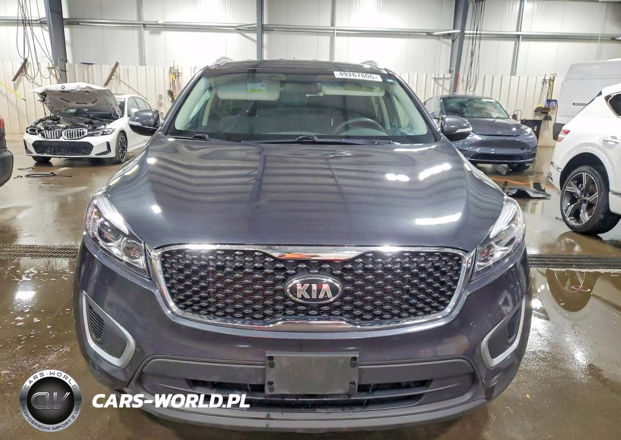 2018 Kia Sorento Lx V6 VIN:5XYPGDA55JG408596 - 5
