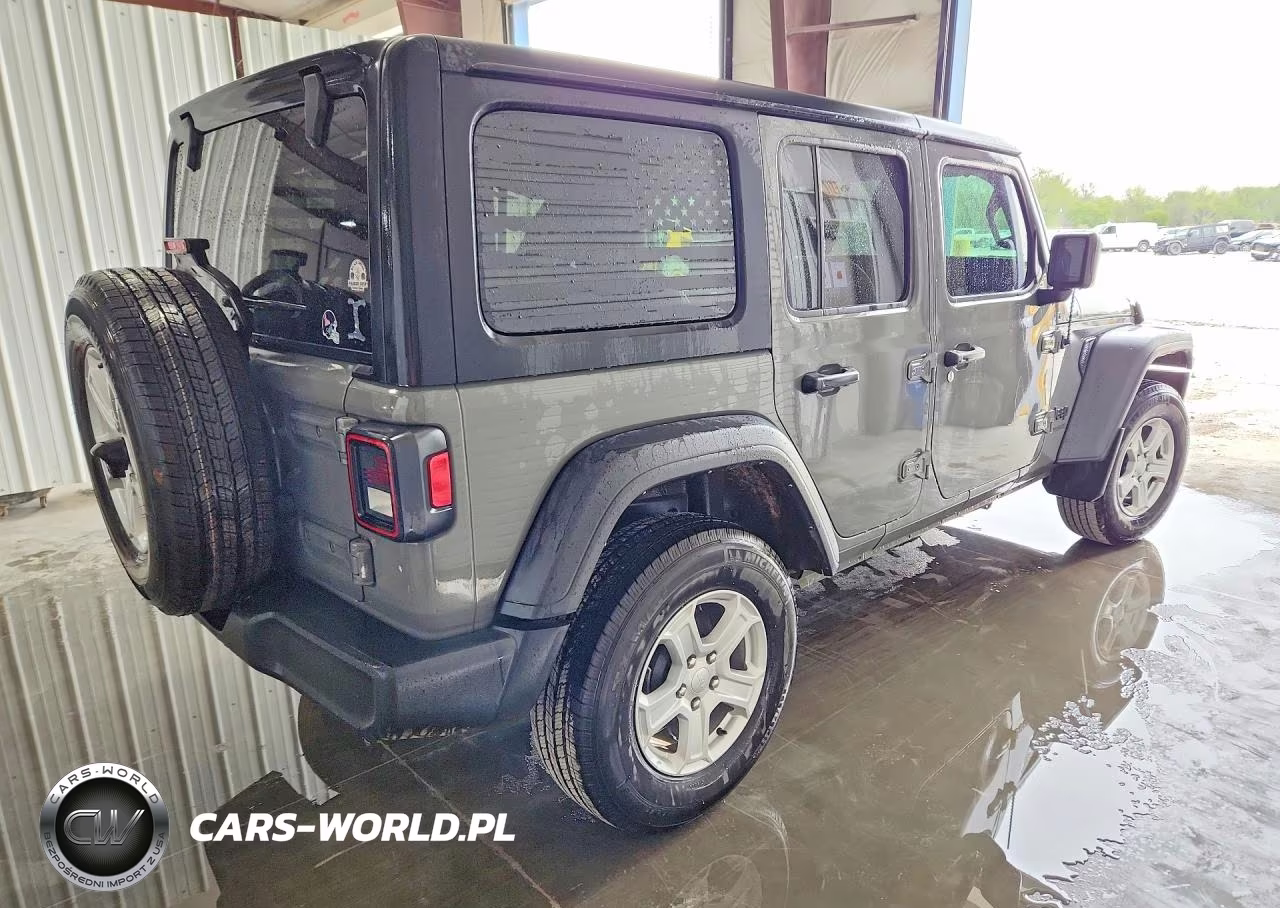2022 Jeep Wrangler Unlimited Sport VIN:1C4HJXDG7NW230266 - 3