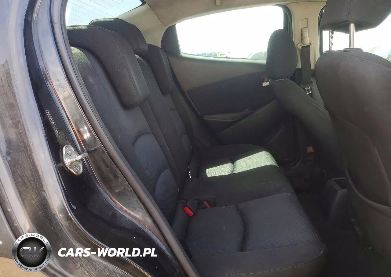 2019 Toyota Yaris Le VIN:3MYDLBYV7KY504916 - 10
