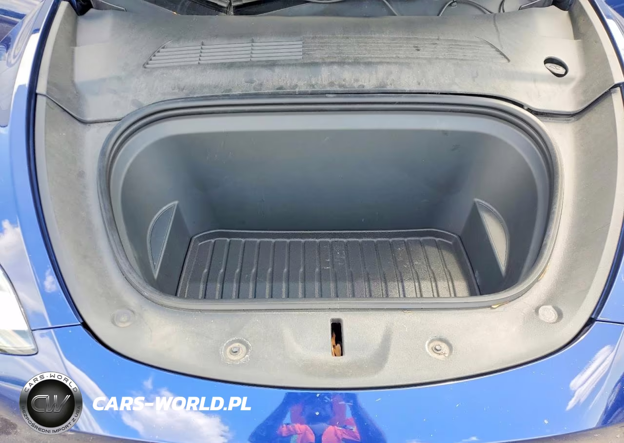 2021 Tesla Model Y VIN:5YJYGDEE4MF207363 - 11