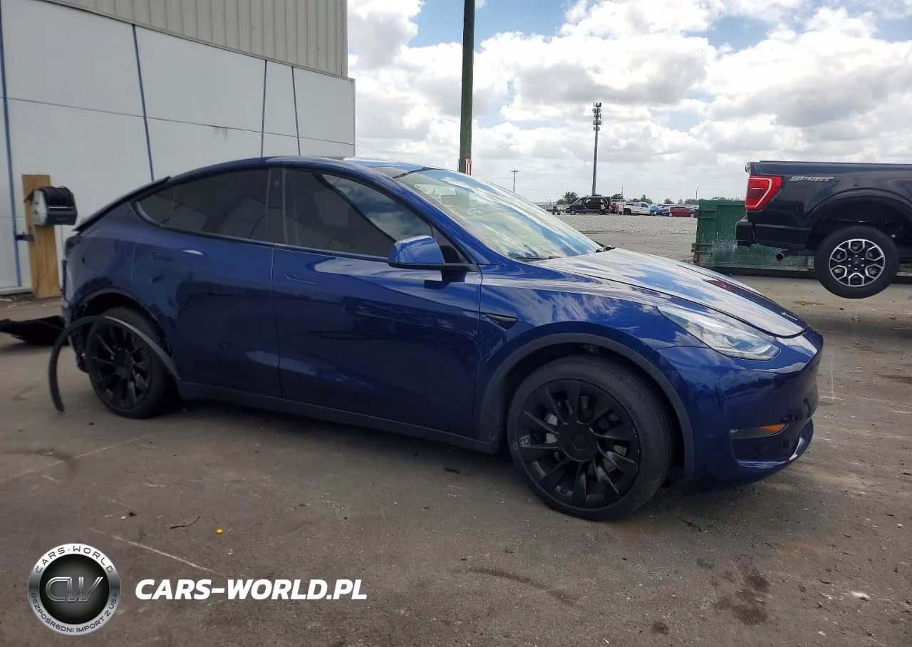 2021 Tesla Model Y VIN:5YJYGDEE4MF207363 - 4