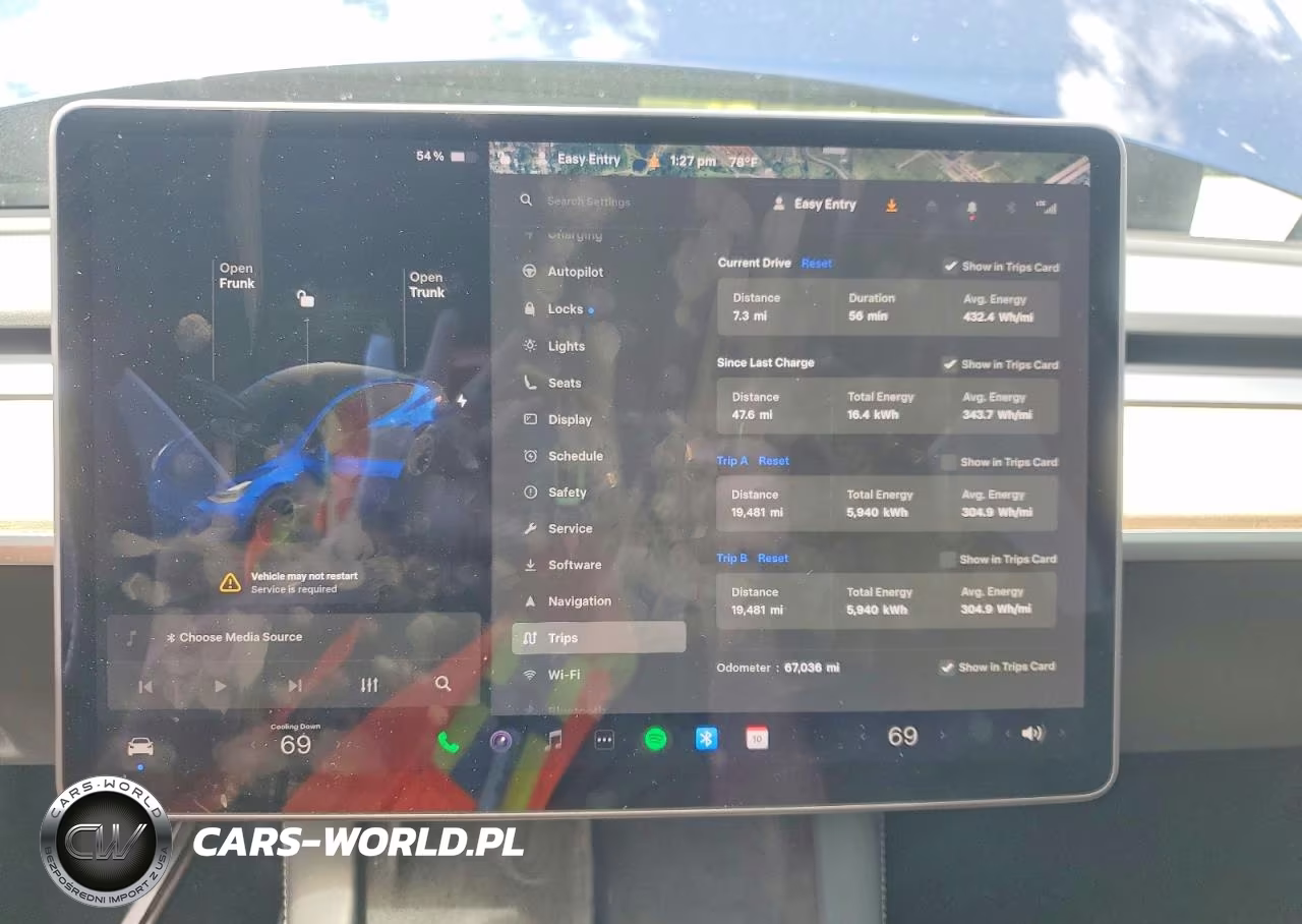 2021 Tesla Model Y VIN:5YJYGDEE4MF207363 - 9