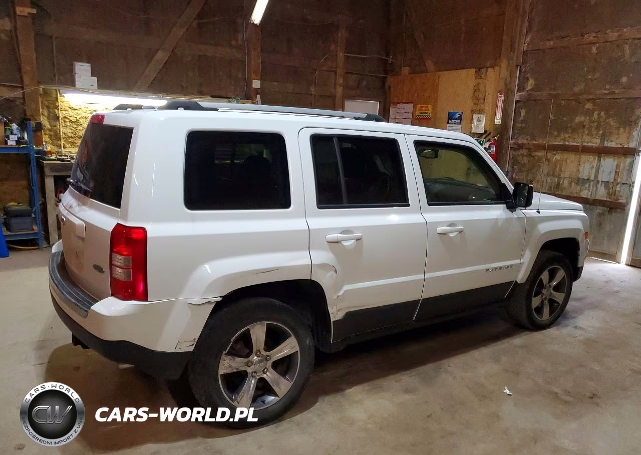 2016 Jeep Patriot Latitude VIN:1C4NJRFB6GD566862 - 3