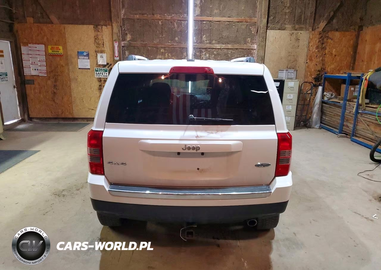 2016 Jeep Patriot Latitude VIN:1C4NJRFB6GD566862 - 6