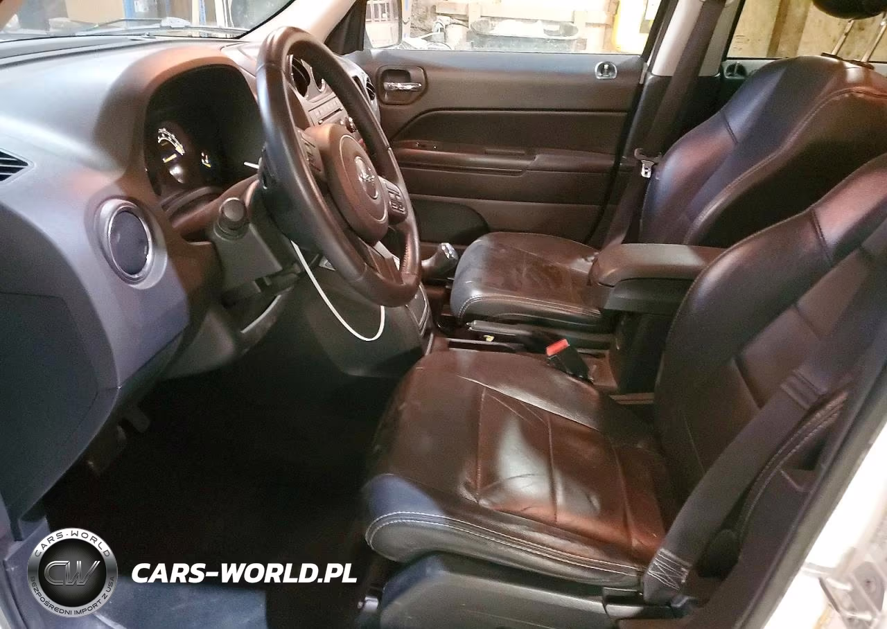 2016 Jeep Patriot Latitude VIN:1C4NJRFB6GD566862 - 7