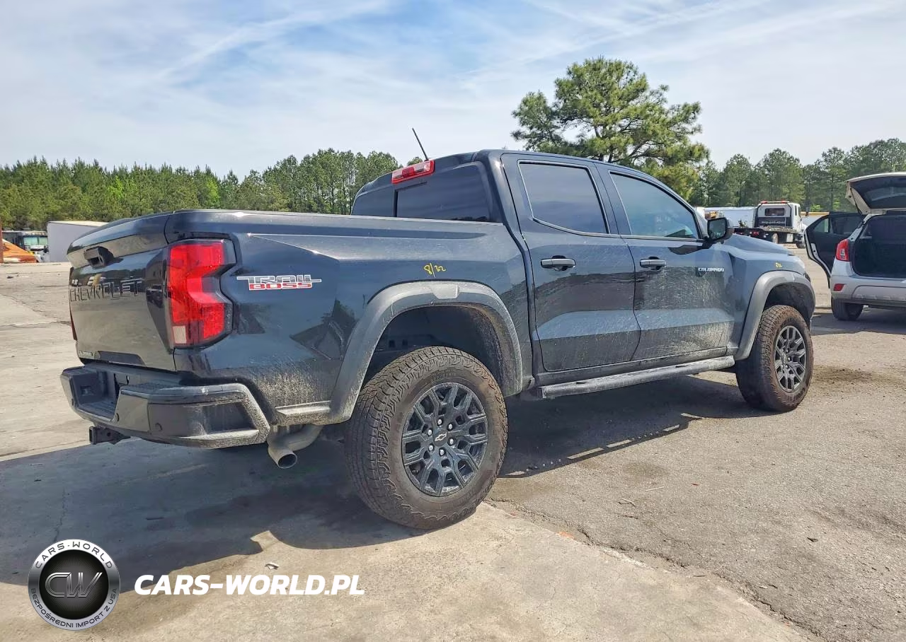 2026 Chevrolet Colorado Trail Boss VIN:1GCPTEEK8T1150949 - 3