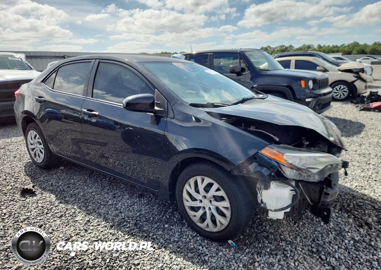 2017 Toyota Corolla Le VIN:2T1BURHE0HC770315 - 4