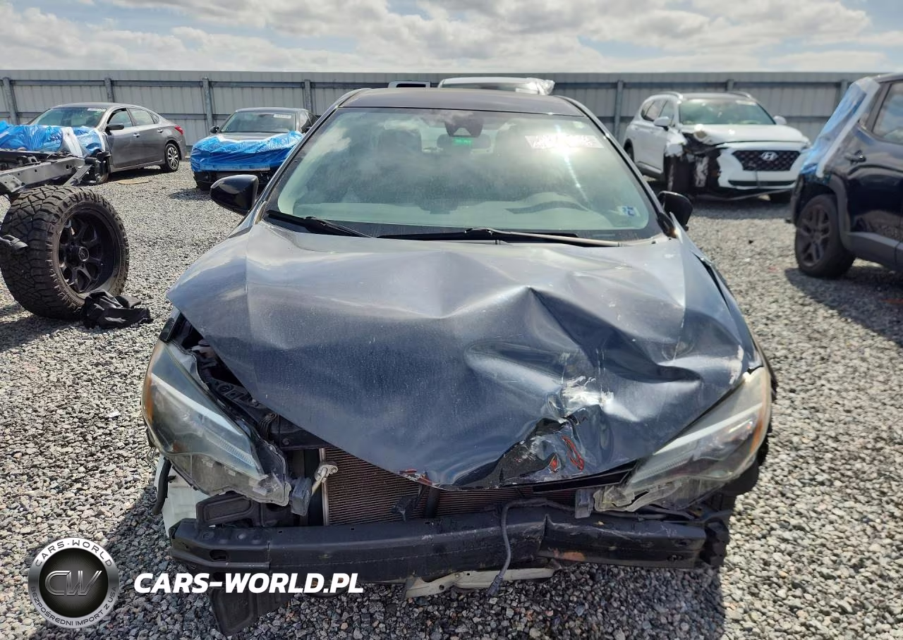 2017 Toyota Corolla Le VIN:2T1BURHE0HC770315 - 5